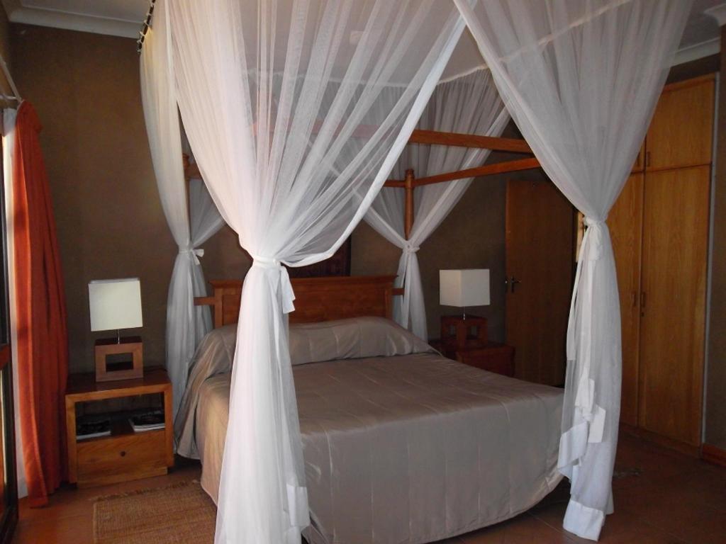 Ku De Ta B&B White River Ruang foto